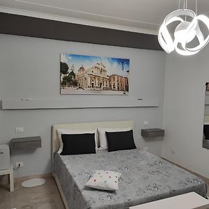 Camera con letto king size